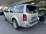 Nissan Pathfinder 3.0 V6 dCi LE Aut 4X4 Vollausstattung - Nissan Pathfinder: 3.0