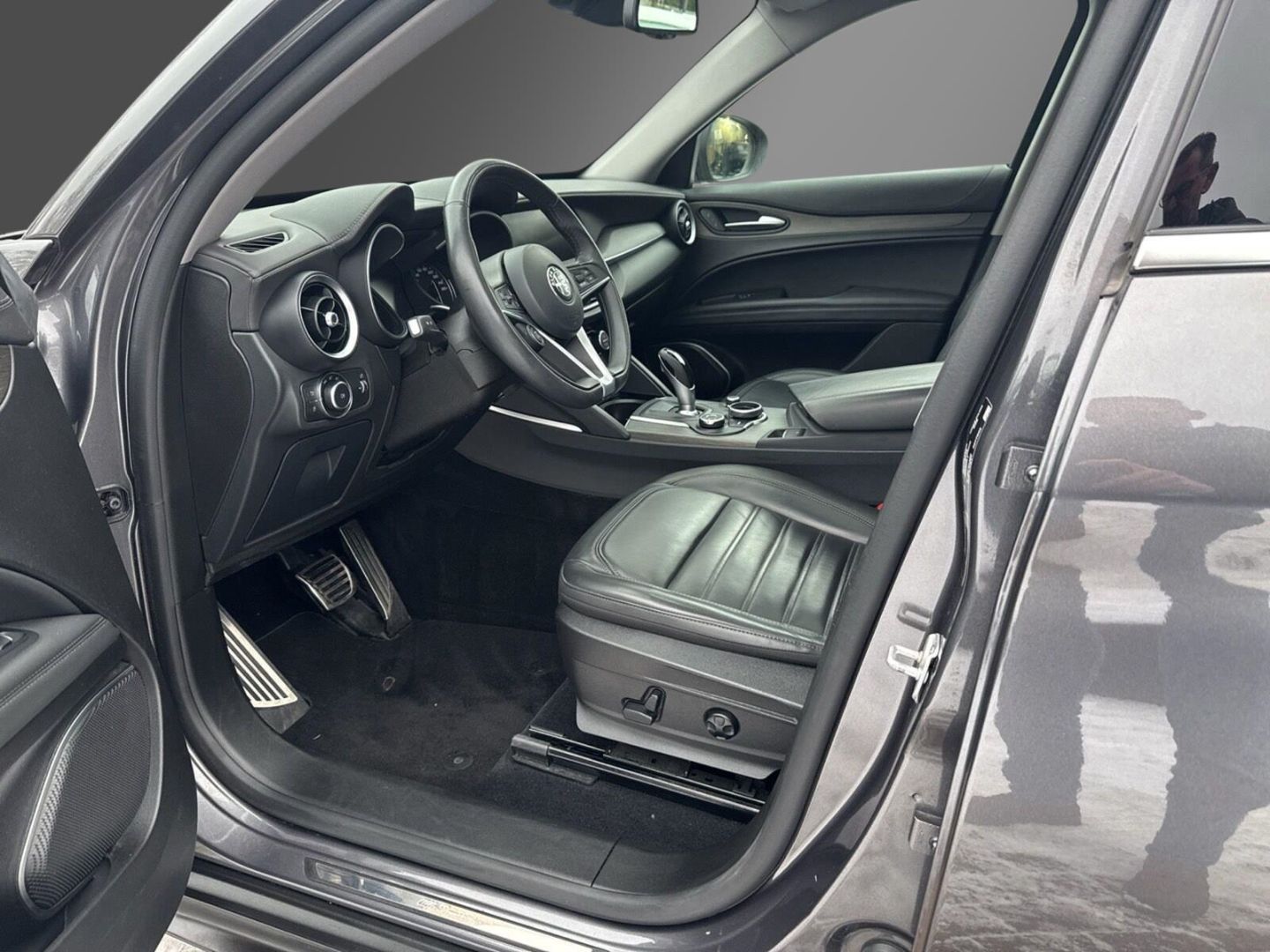 Fahrzeugabbildung Alfa Romeo Stelvio Super Q4 -Panoramadach-Xenon-AHK-