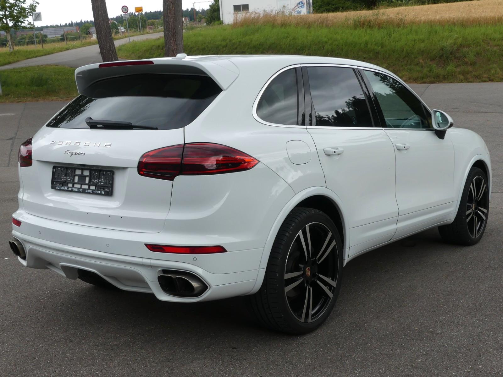 Porsche Cayenne Diesel Platinum Edition Panorama