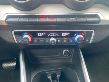 Bild 13 Audi Q2 35 TFSI sport*ALLW*NAV*SHZ*LED*