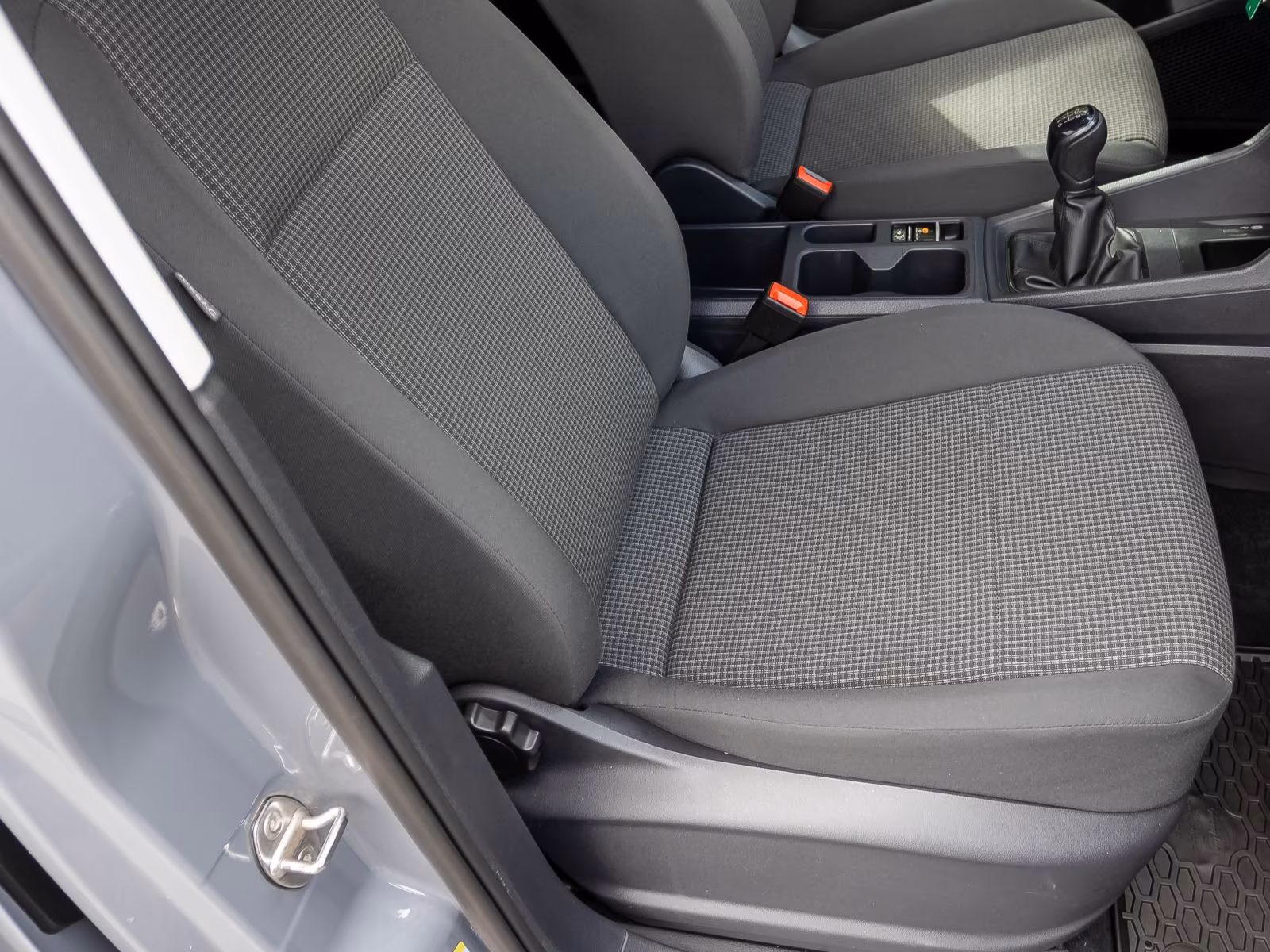Volkswagen Caddy 1.5 TSI Kombi, Navi, Parkpilot, Klima, миниатюра 23
