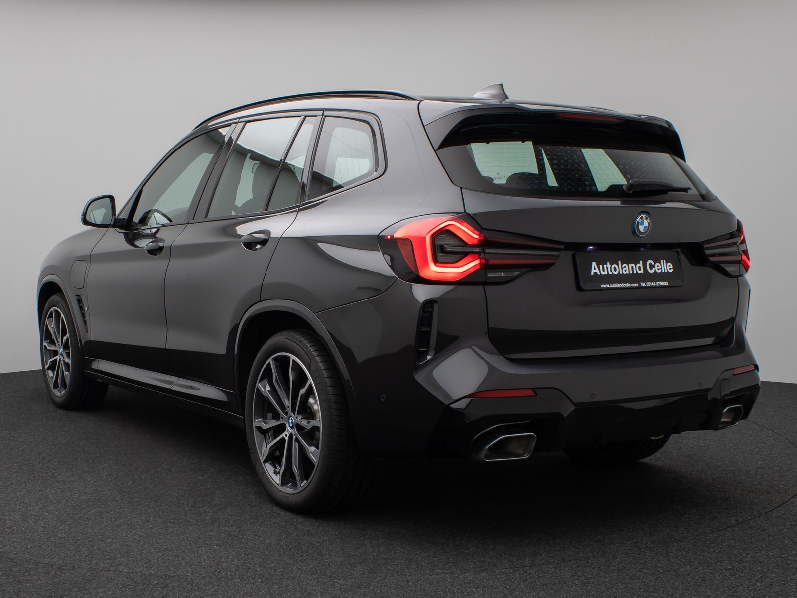Fahrzeugabbildung BMW X3 xD30e M Sport Panorama 360° HUD DAB HiFi AHK