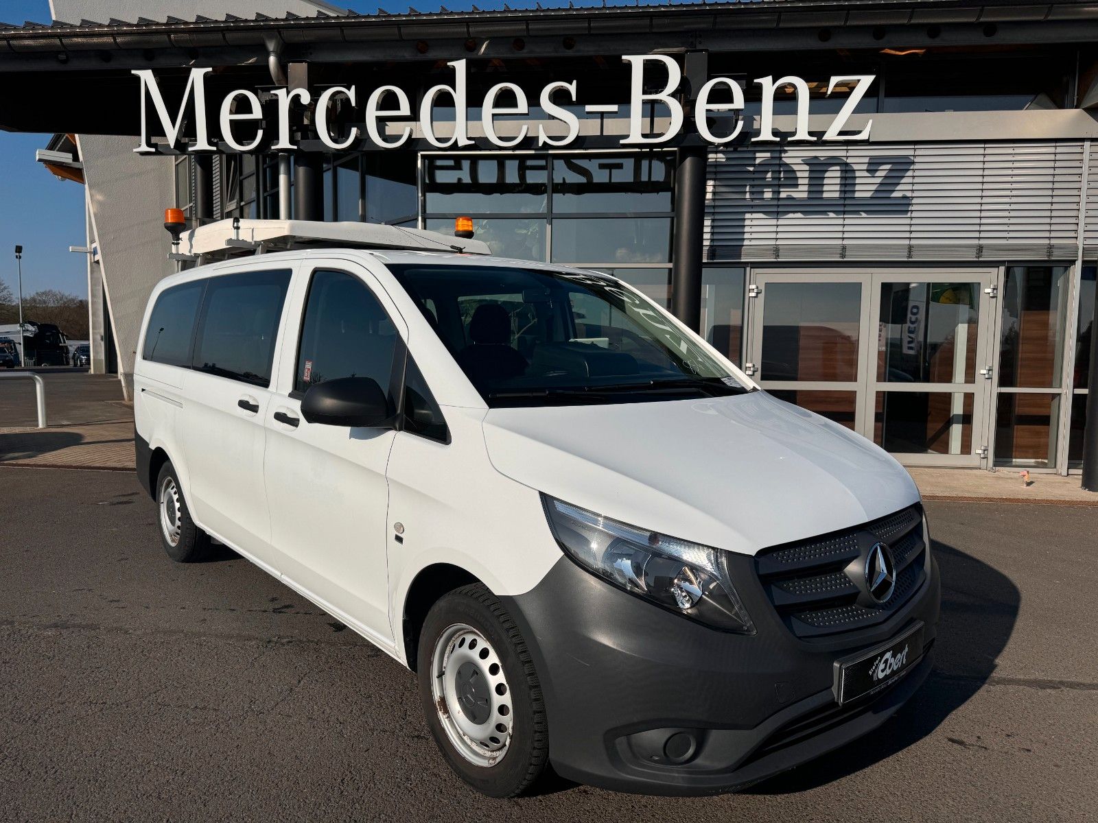 Fahrzeugabbildung Mercedes-Benz Vito 111 CDI Tourer Begleitfahrzeug BF3+ / WVZ