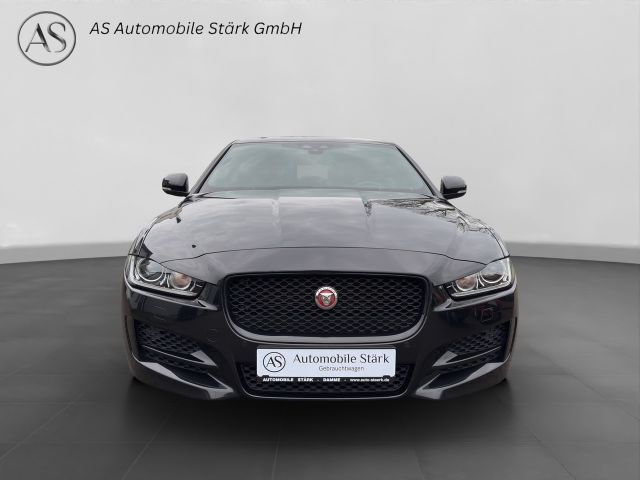 Fahrzeugabbildung Jaguar XE R-Sport+Black Pack+Xenon+Leder+Kamera+Apple