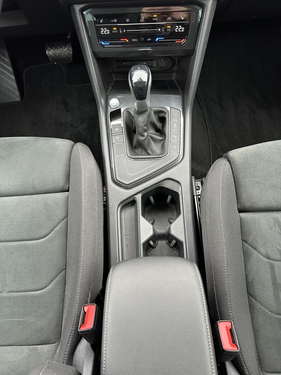 Fahrzeugabbildung Volkswagen Tiguan 2.0 TDI DSG Life NAV+LED+CARPLAY+KAM+ACC