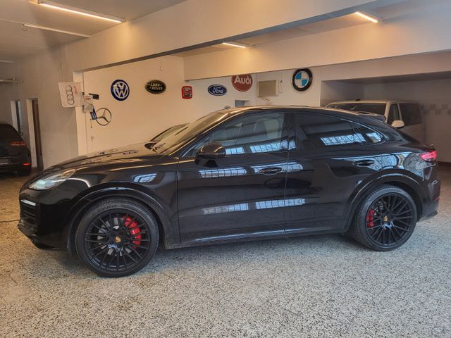 Porsche Cayenne Coupe GTS Panorama/HUD/22"/AHK/Matrix