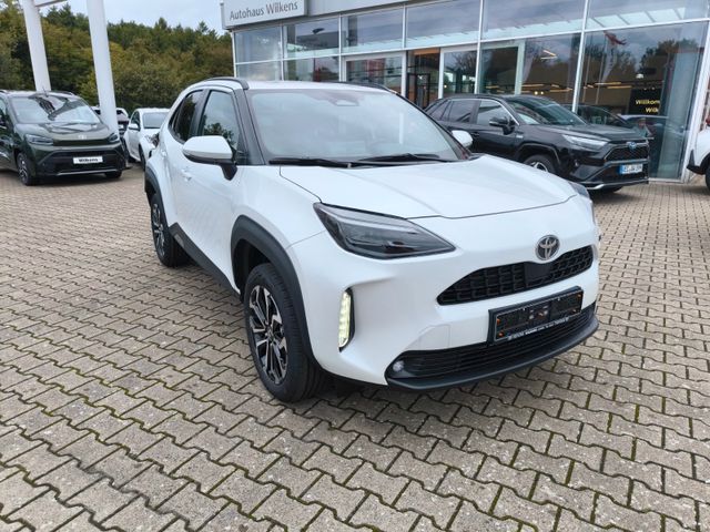 Toyota Yaris Cross 1,5-l-VVT Black&White