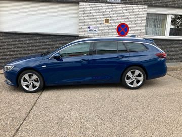 Opel Insignia - 1