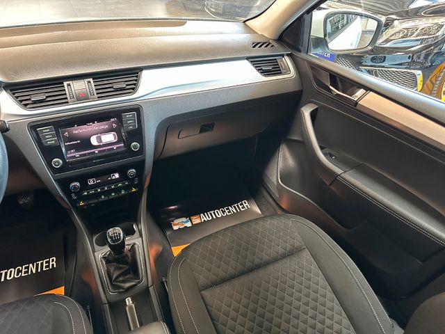 Skoda Rapid *Service:NEU*TEMPO*SitzHZ*KLIMAAUTO*PDC*