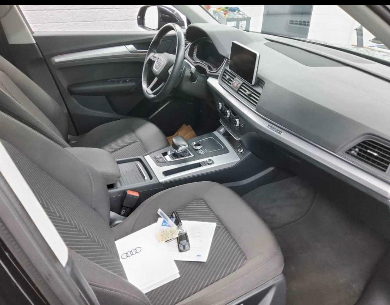 Audi Q5 40 TDI quattro/PANO/STHZ/AHK/Xenon-LED