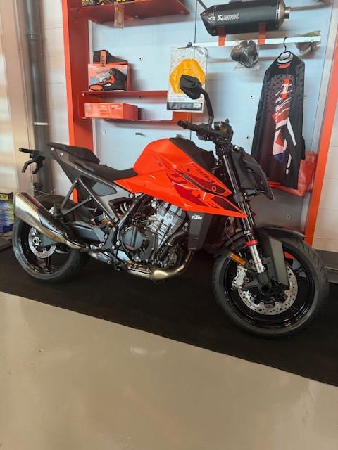 KTM 990 Duke