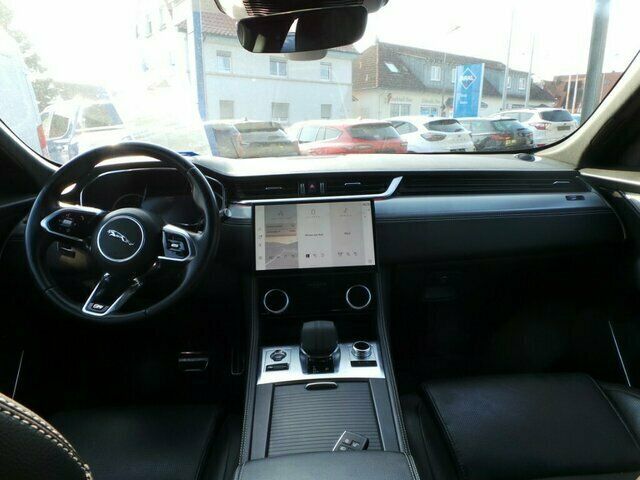 JAGUAR F-Pace R-Dynamic SE AWD – Bild 5