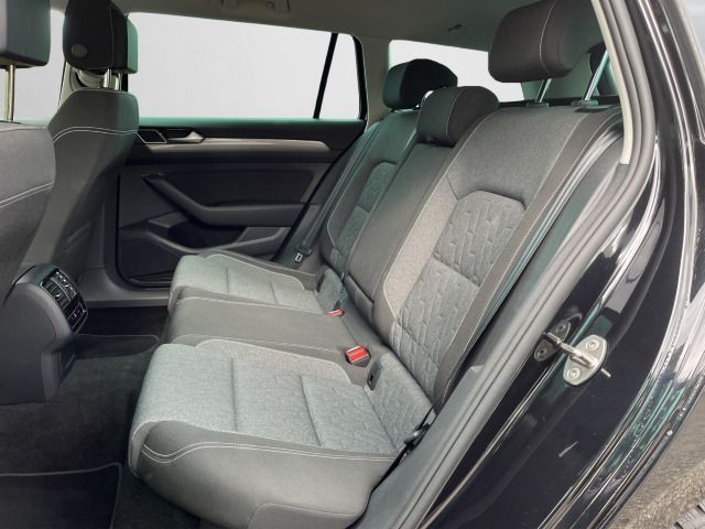 Volkswagen Passat Variant - Bild 14