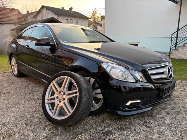 Mercedes-Benz E500 2HD AMG-Paket*Panorama*Harman Kardon*Kamera