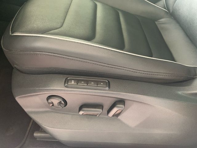 Fahrzeugabbildung Volkswagen Tiguan 2.0 TDI DSG Elegance 1.HAND LEDER NAVI IQ