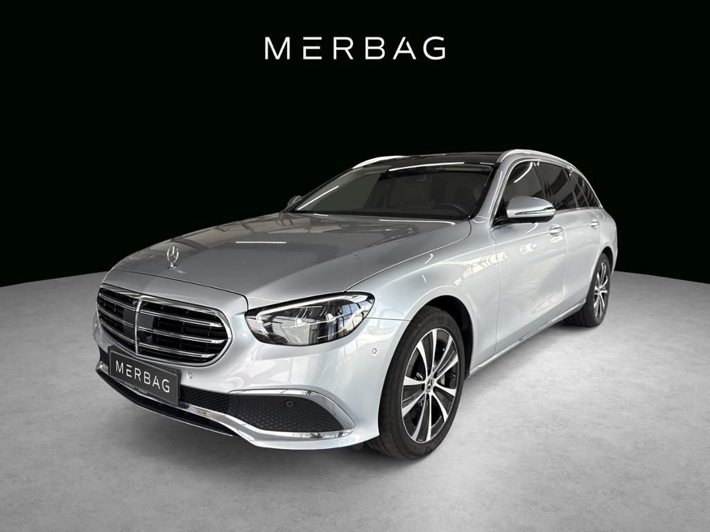Mercedes-Benz E 300 de 4MATIC T-Modell PANO AHK DISTR+ 360