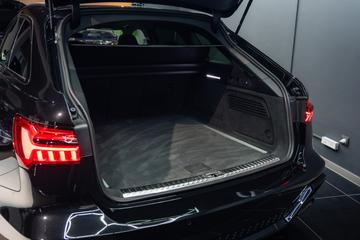 2023 AUDI RS6 — миниатюра 11