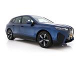 BMW iX xDrive40 High Executive 77 kWh AWD [ 3-Fase-1 - BMW iX: Automatik