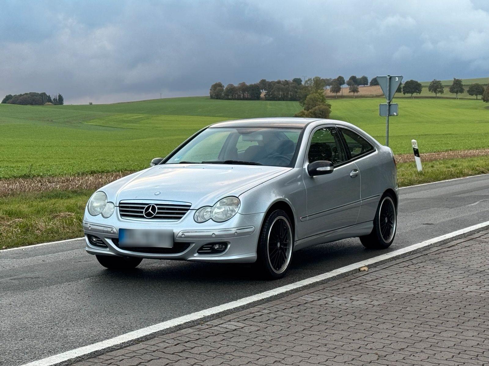 Mercedes-Benz C 220