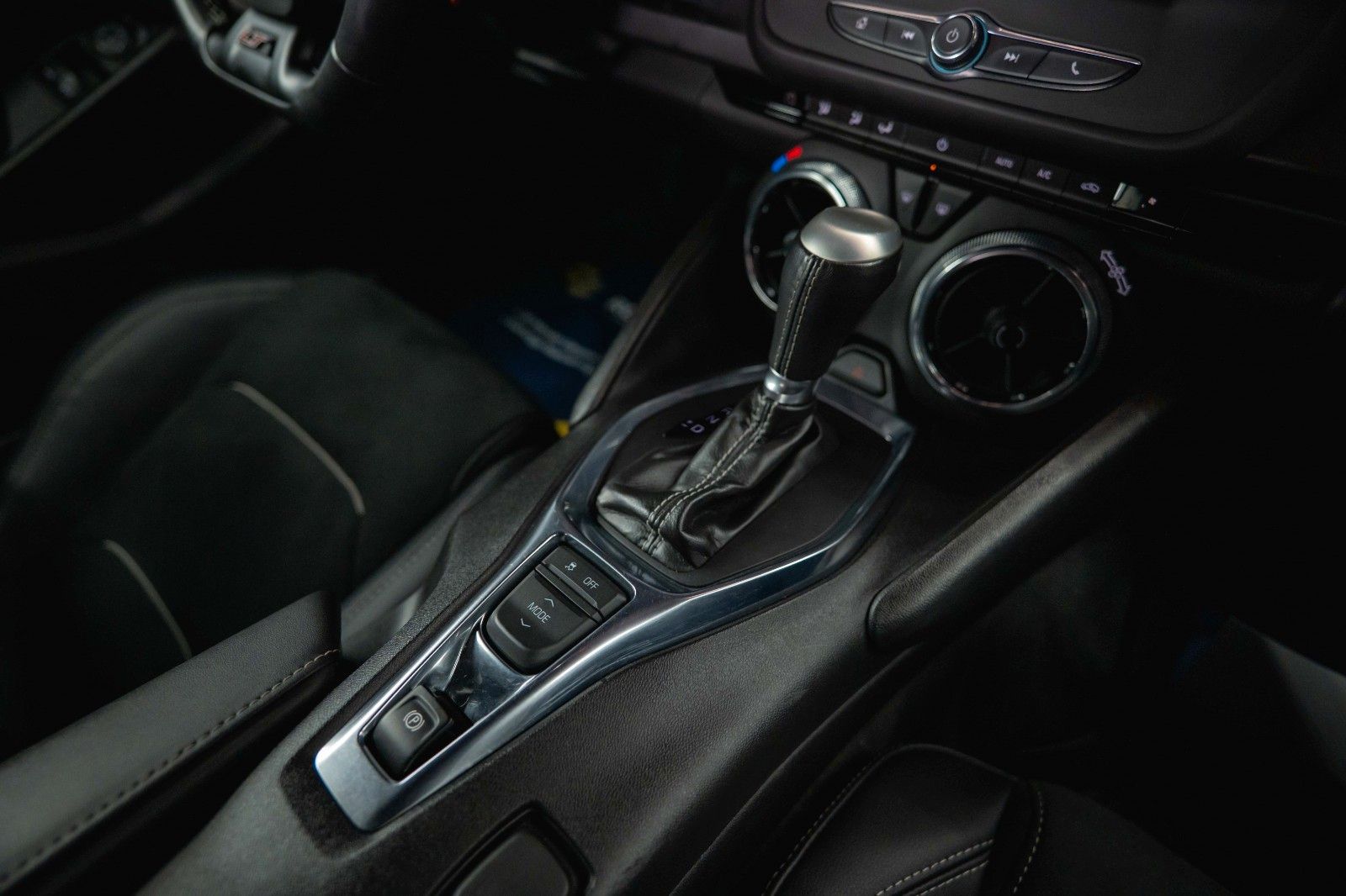 Fahrzeugabbildung Chevrolet Camaro 6.2 SS Coupe LT1 Performance *CarPlay*LED