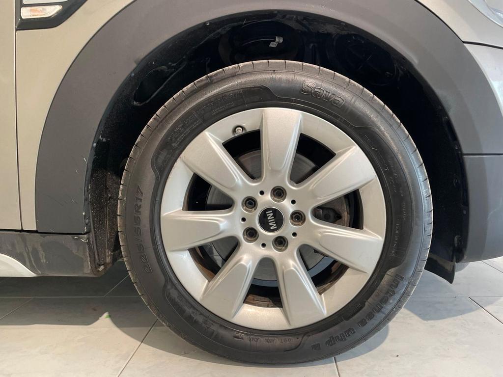 MINI Cooper D Countryman