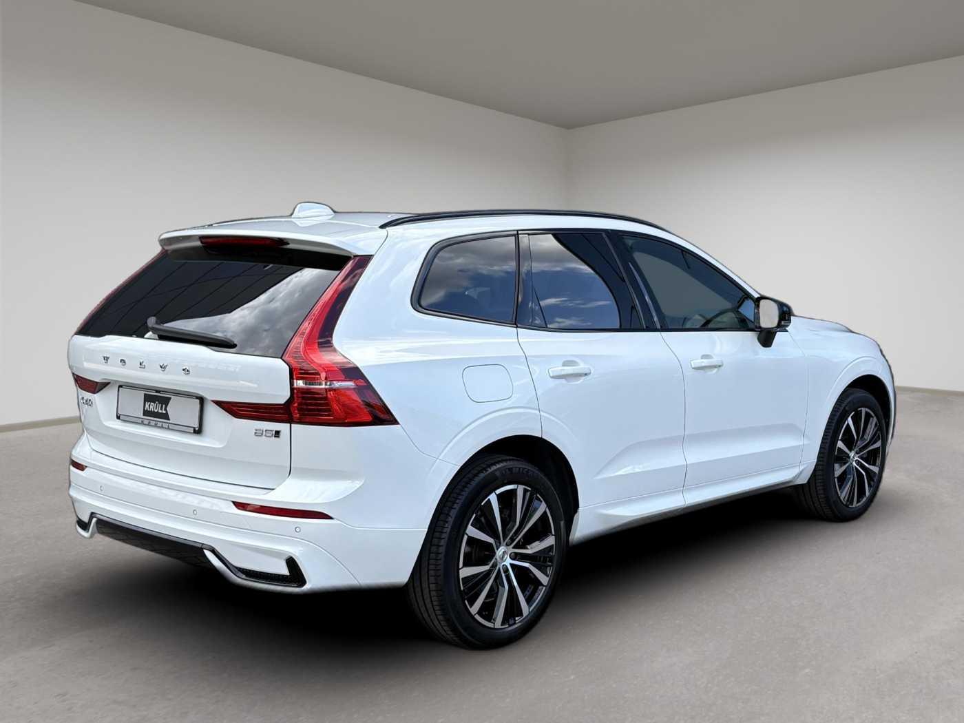 Volvo XC60 B5 B AWD Plus Dark, Pano, H/K uvm.