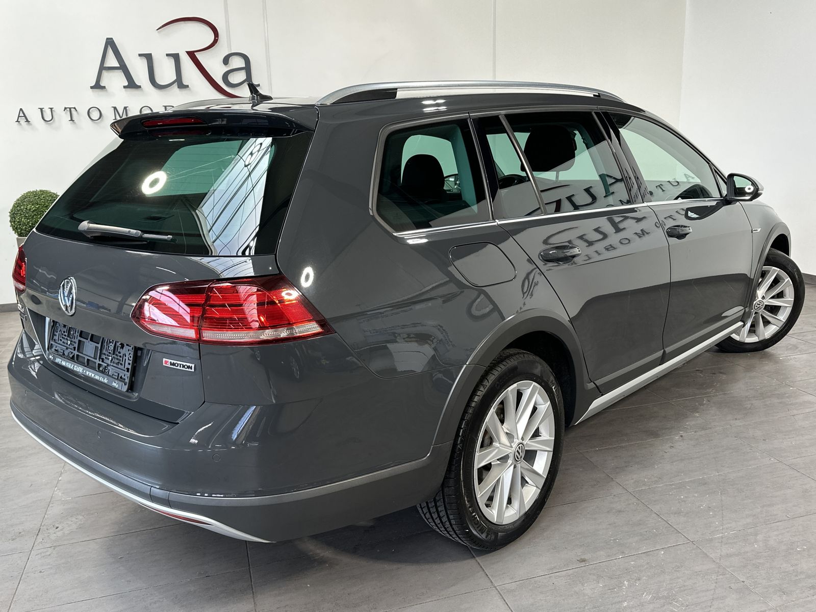 Fahrzeugabbildung Volkswagen Golf Alltrack 2.0 TDI 4M DSG NAV+LED+ACC+18ZO+PP