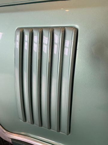 Fahrzeugabbildung Ford Thunderbird 351 cui V8 top gepflegt, TÜV  u.  H
