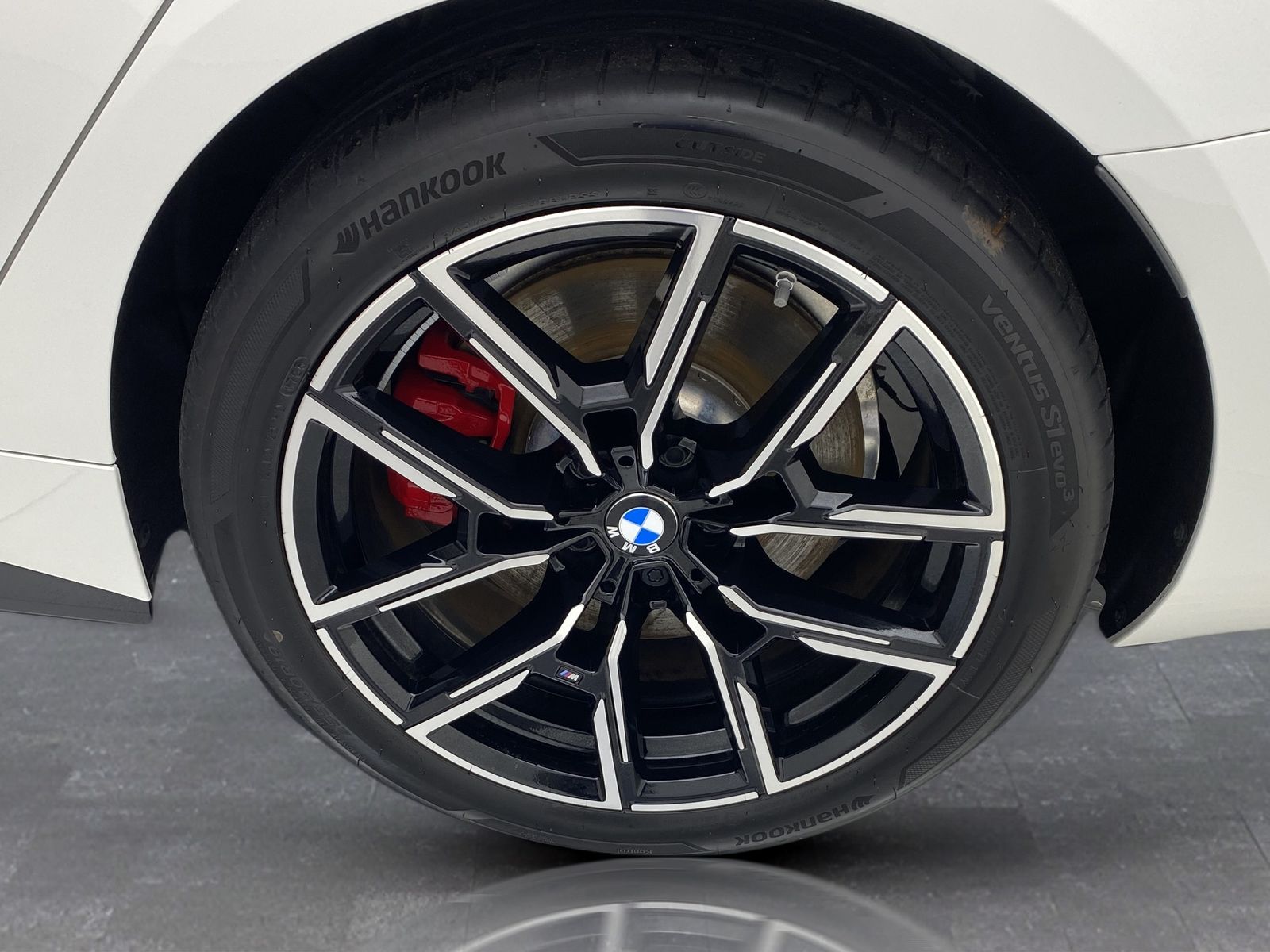 BMW i4 - Bild 17