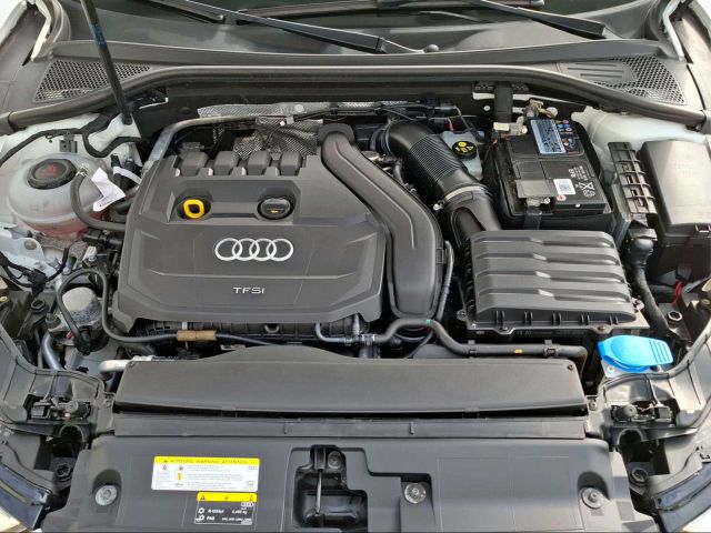 A3 SPORTBACK 1.5 TSI S-TRONIC SHZ+PDC+XENON