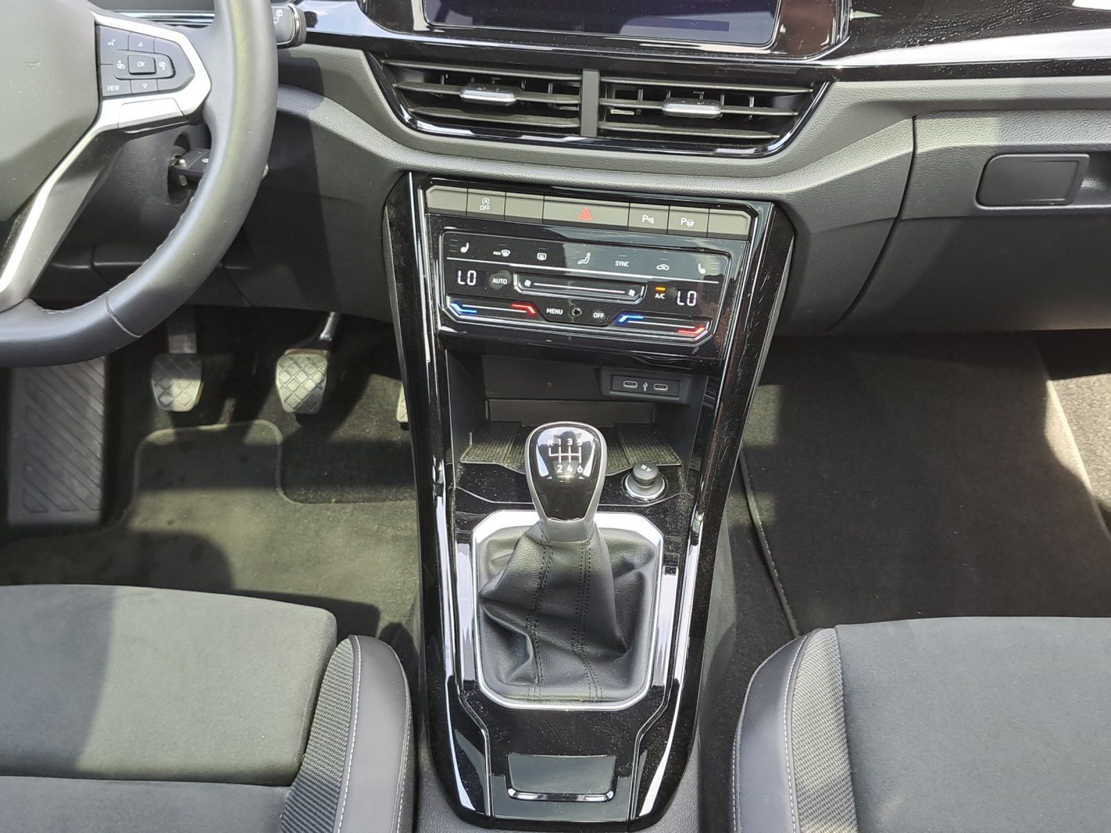 Volkswagen T-Roc - Bild 9