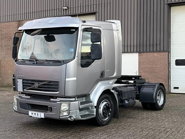 Volvo FL / MMBS Voertuig / Tractor rijbewijs / Schotel