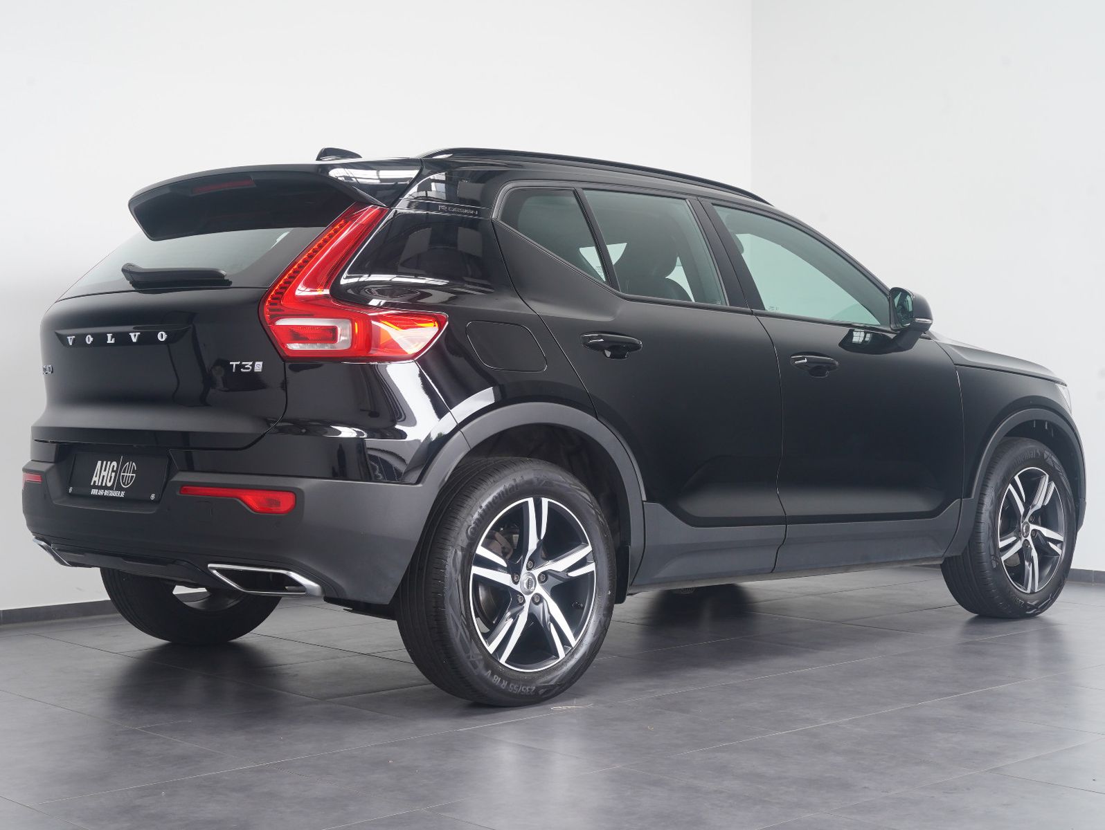 Fahrzeugabbildung Volvo XC40 T3 R Design LED/NAV/KAMERA/PANO