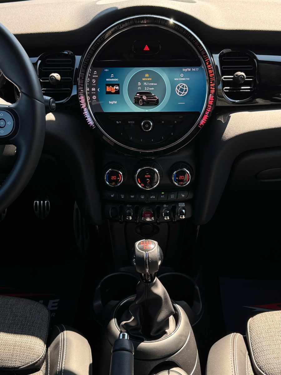 Fahrzeugabbildung MINI One John Cooper Works Tempomat LED SHZ PDC