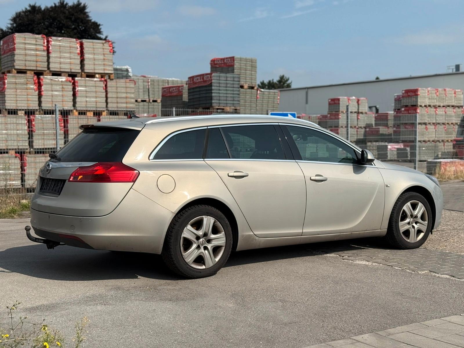 Opel Insignia 2012 — фото 11