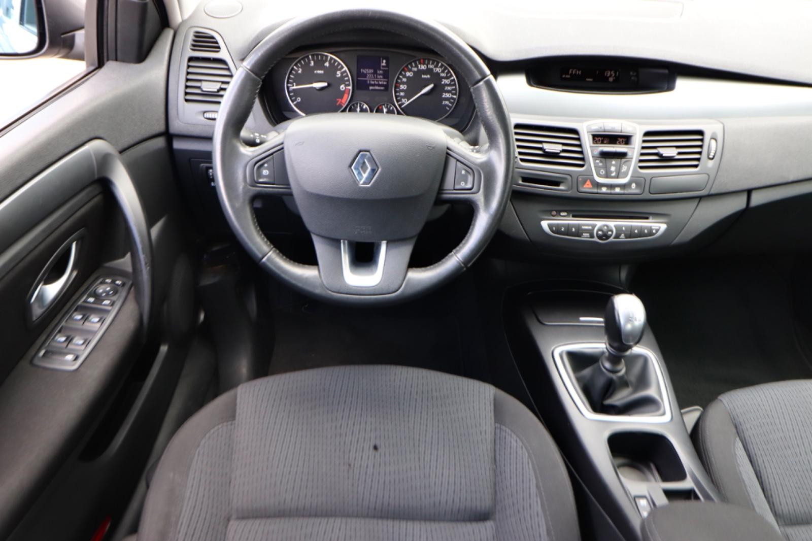 Renault Laguna 2009 — photo 15
