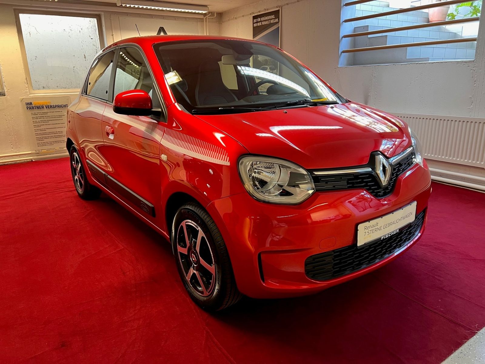 Fahrzeugabbildung Renault Twingo LIMITED SCe 75
