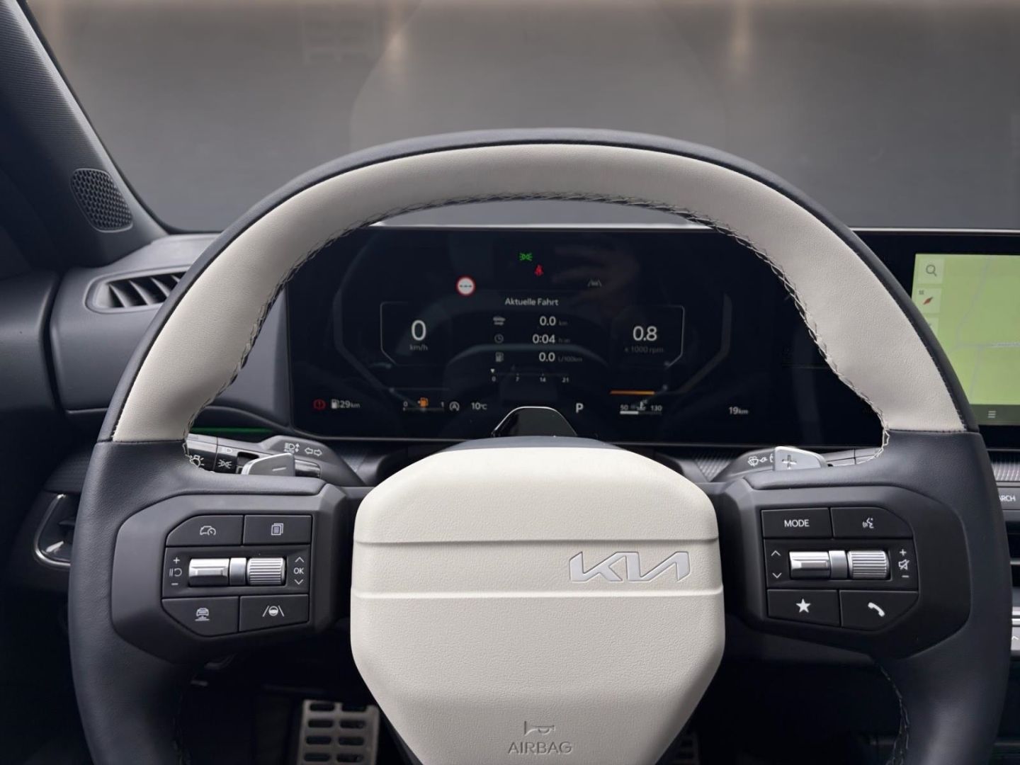Fahrzeugabbildung Kia K4 1.6 T-GDI 132 kW GT-Line HUD El. Panodach Nav