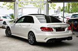 Mercedes-Benz E 63 AMG 4Matic designo 360° ACC Pano 4x Shz - Mercedes-Benz E 63 AMG aus 2013