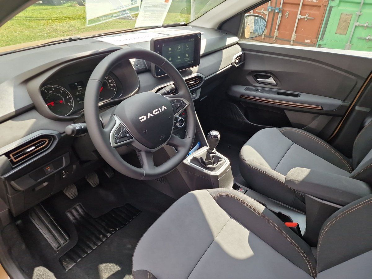 Dacia Sandero - Bild 9