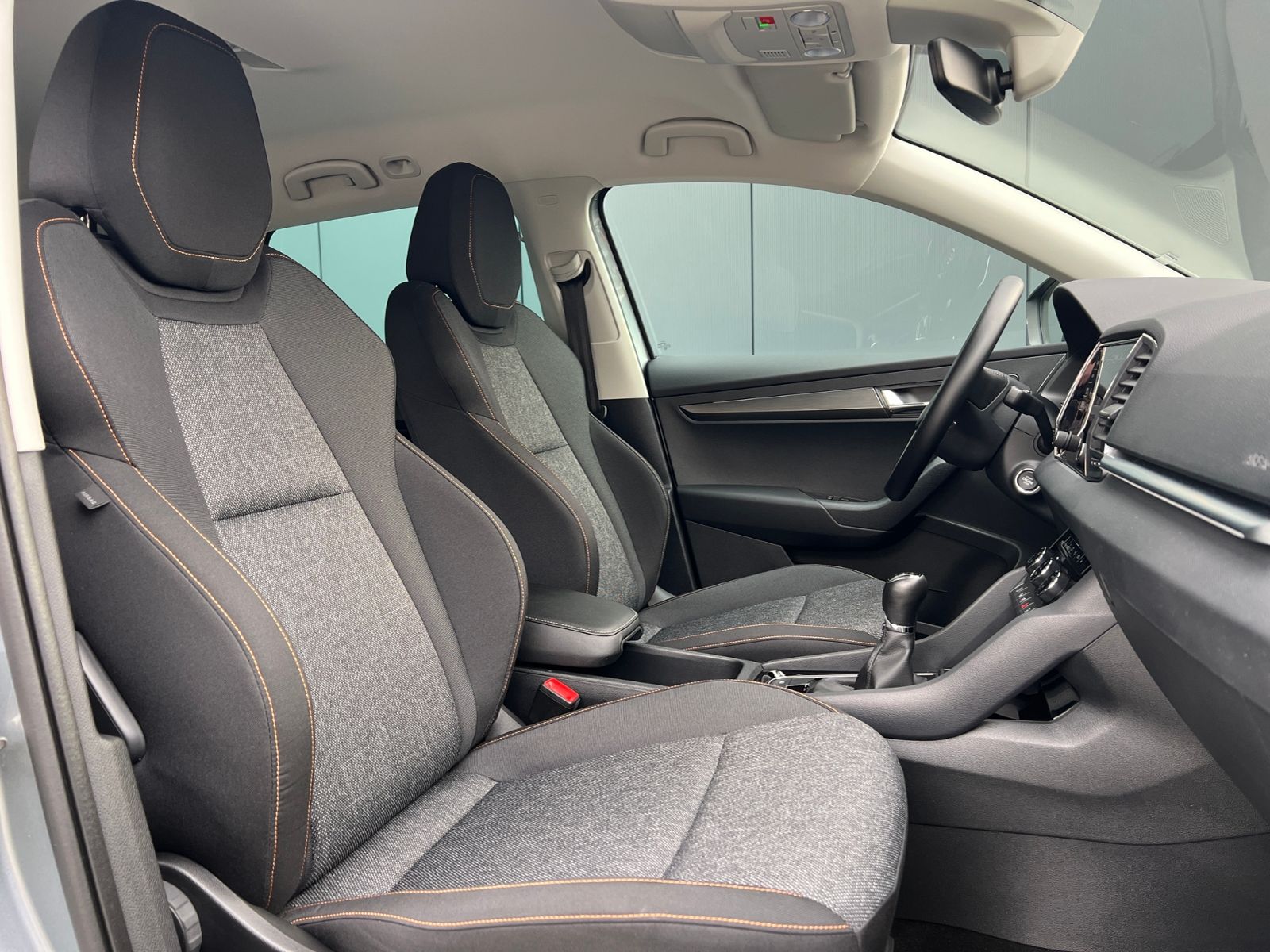 Fahrzeugabbildung SKODA Karoq Clever 2.0 TDI *TravelAssist, Navi, KESSY*