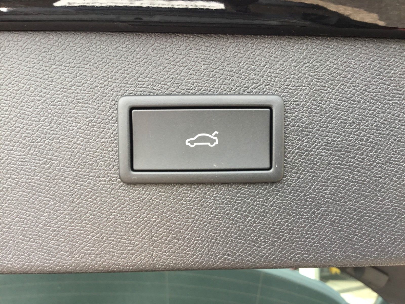 Fahrzeugabbildung CUPRA Formentor 1.5 eTSI DSG +AHK+Navi+18"+TopView