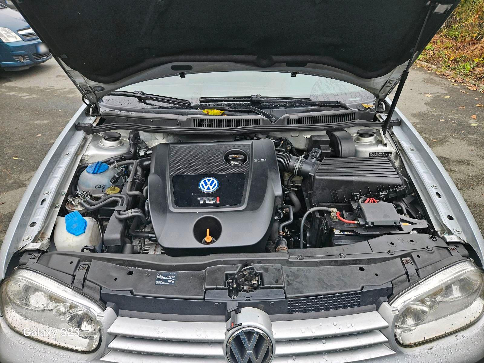 Volkswagen Golf 2004 — engine 101 HP (74kW)