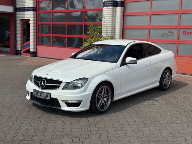 Mercedes-Benz C 63 AMG COUPE, DEUTSCHES FAHRZEUG, DIAMANTWEISS