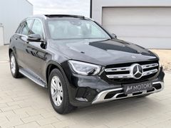 MERCEDES-BENZ GLC 200 4MATIC/PANO/AHK/J.STERNE GA/KAMERA/MBEAM