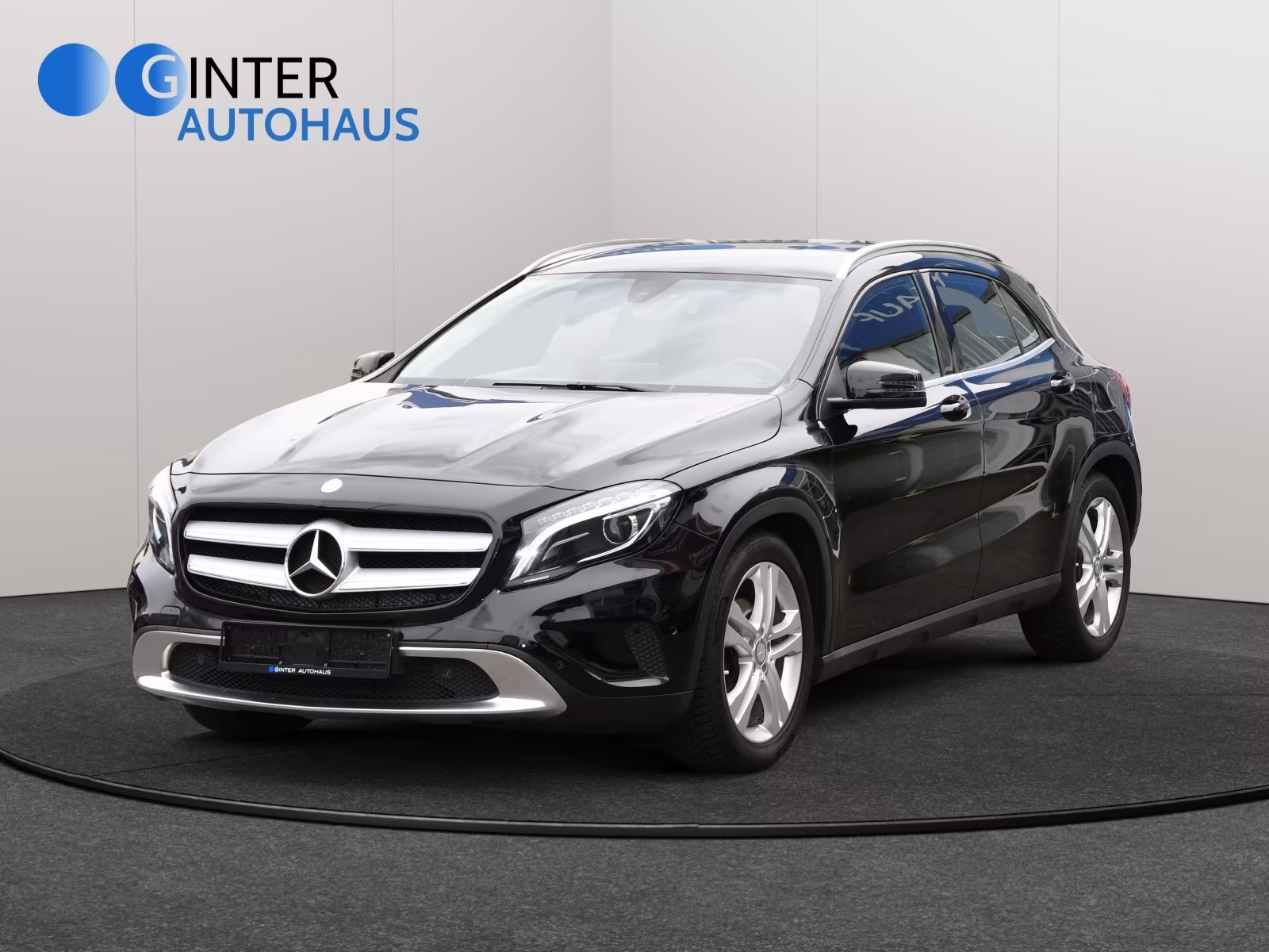 Mercedes-Benz GLA 180 Urban*Navi*Bi-Xenon*PDC*Kamera*