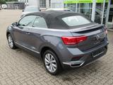 Volkswagen T-Roc Cabriolet 1.0 Style SHz - Volkswagen T-Roc mit Benzin-Antrieb: Cabrio, Schaltgetriebe