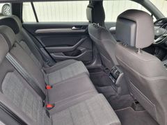 Fahrzeugabbildung Volkswagen Passat Variant Business 4Motion Navi Matrix 360°