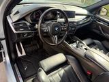 BMW X5 M  *Panorama/Head-UP/Voll* - BMW X5 M mit Benzin-Antrieb: Grau