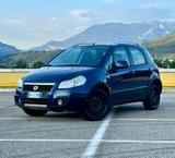 Fiat Sedici 1.6 4x4 Dynamic 2009 SOLO 103.000km - Fiat Sedici Dynamic mit Benzin-Antrieb